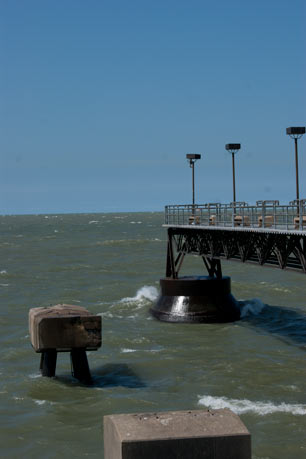 Vertical view of pier at Edgewater Park