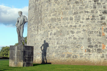 Statue outside Kilkenny Castle