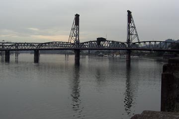 Willamette River and bridges in Portland, Oregon